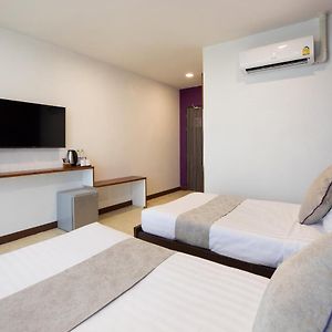 Deluxe Twin Room Balcony